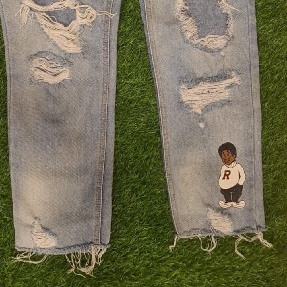 Women’s ripped Denim Jeans-New✨ - Picture 9 of 9